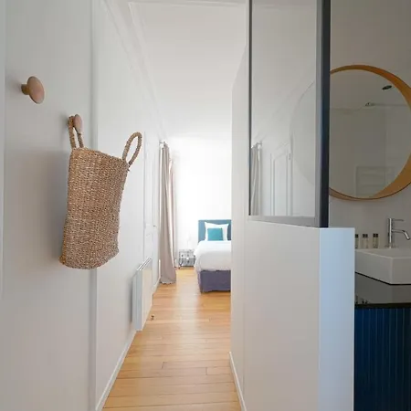 Warm Modern & Fabulous- Large