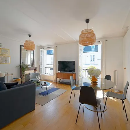 Apartment Warm Modern & Fabulous- Large