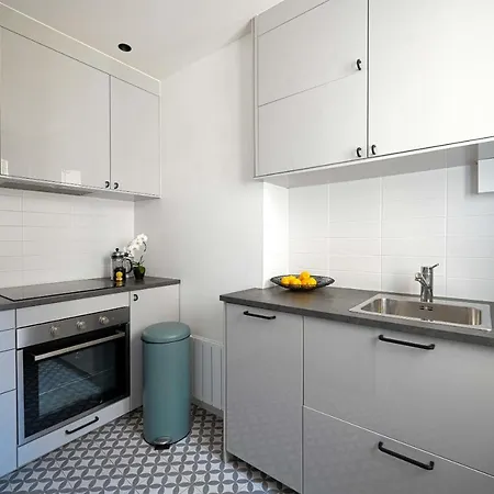 Warm Modern & Fabulous- Large Paris